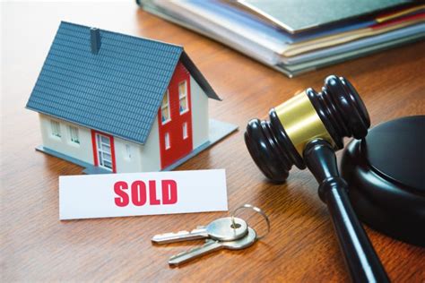 Banks, Auctions, and Pag.